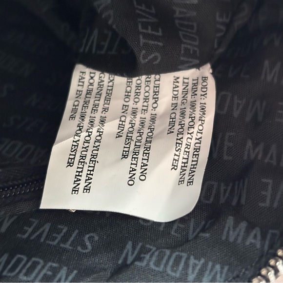 Steve Madden Black and White Floral Crossbody Bag - Picture 7 of 13